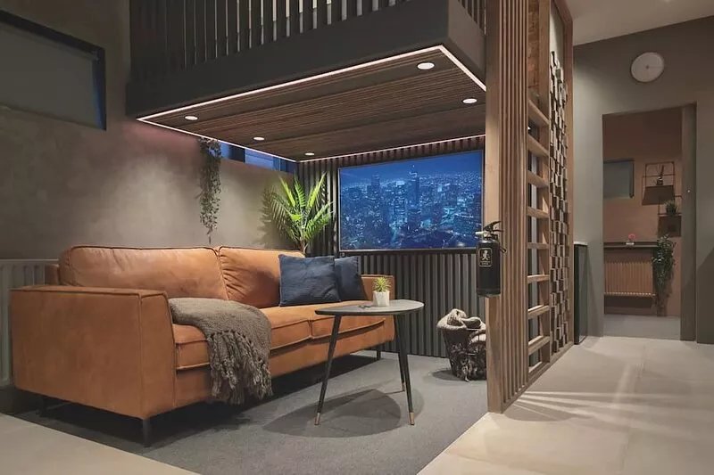 Newly renovated apt, 10 min from centre