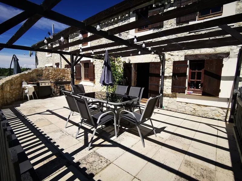 Family and pet friendly gite in SW France