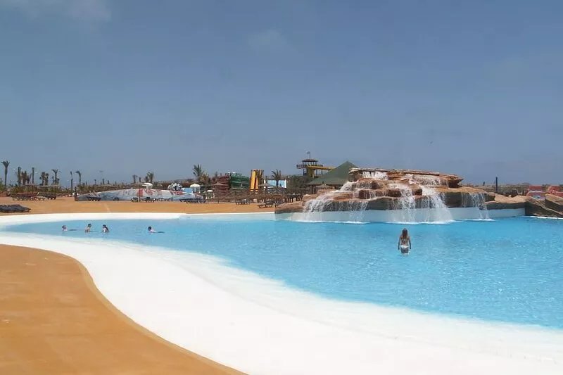 Self-catering,  tourist location, great for singles, couples and young families