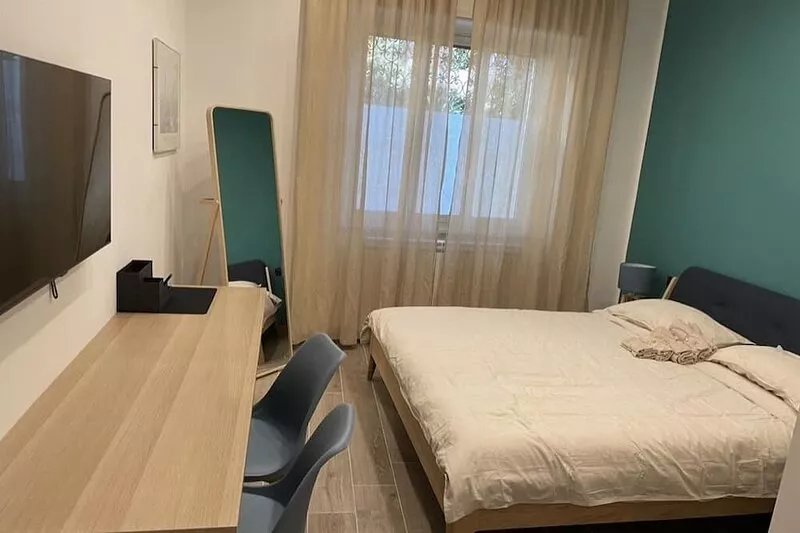 Hyggelig Lejlighed i Privat Park i Centrum af Napoli - Chiaia Kvarter