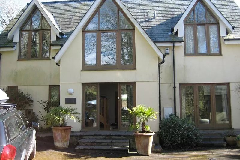 House With Sea Views And Sunny Aspect