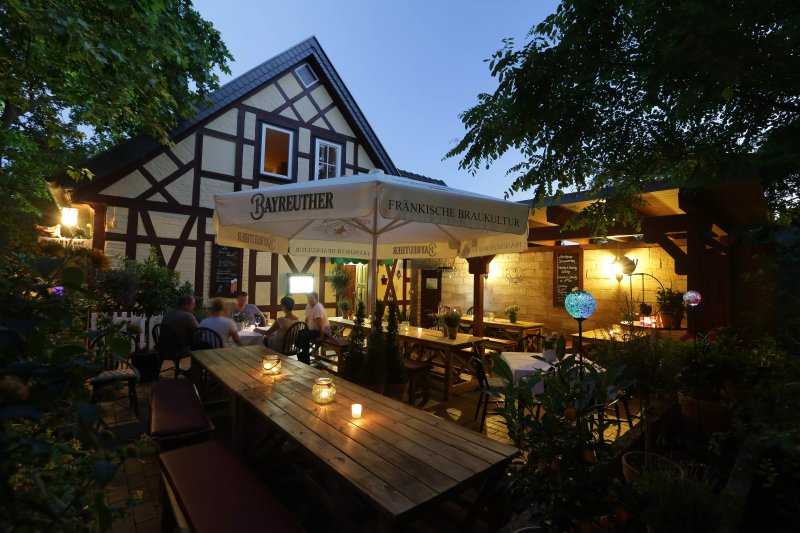 Alte Henne Restaurant und Wald-Biergarten
