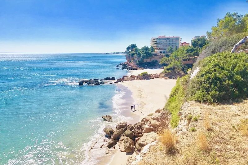 PLAYA MONTROIG House next to the Sea with Sea and Mountain views and swimming