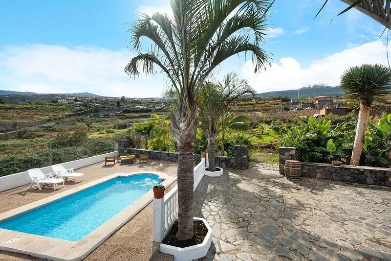 "Finca Viña Maria" with Sea View, Private Pool & Wi-Fi