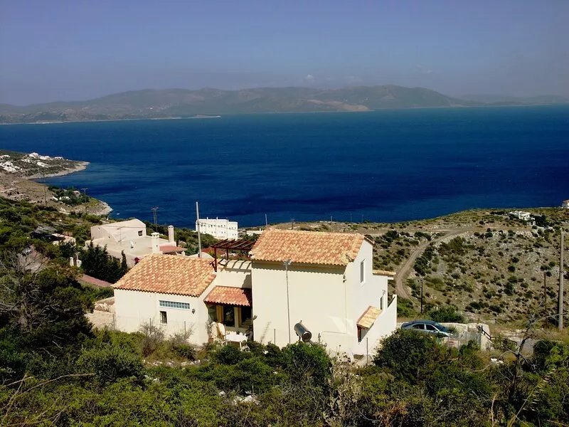 Aeolos Villa Overlooking the Sparkling Waters of the Aegean