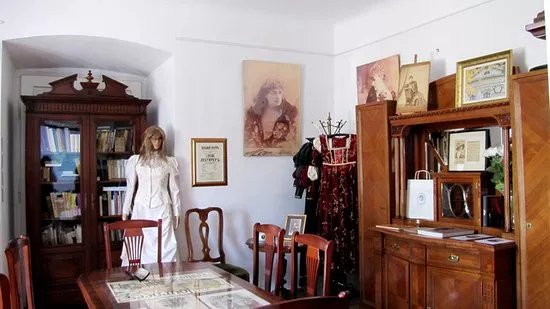 Salon Heleny Modrzejewskiej