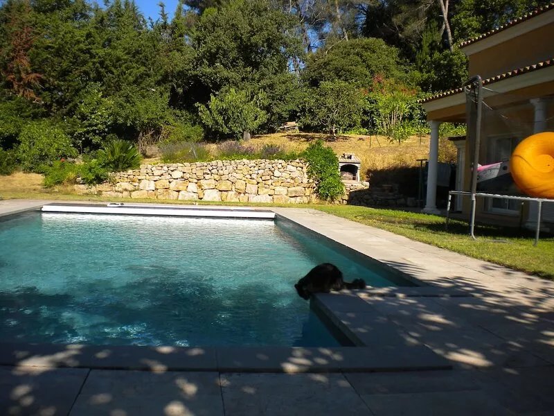 Villa with swimming pool not overlooked in private secure domain in Mougins