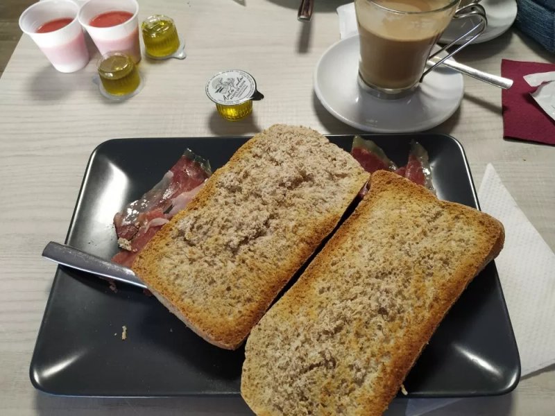 Luxury Cafe-bar