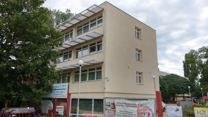 Ifjusagi Szallo es Kemping