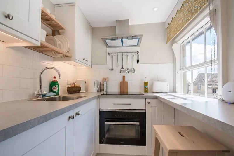 Converted stable and the perfect romantic getaway - Orchard Cottage, Didmarton
