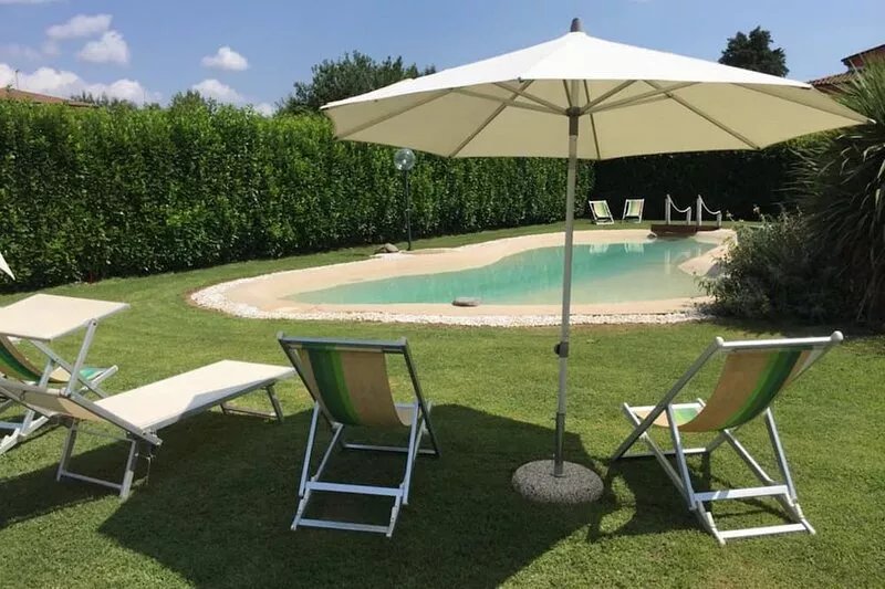 Betulla,  Barga!  Private beach style pool,  WIFI, walk to bars/restaurants!
