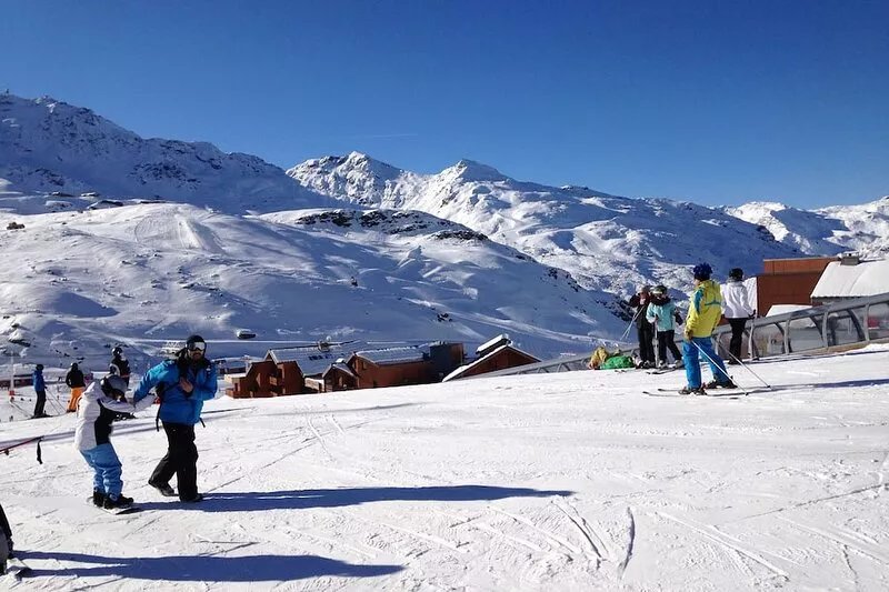 Apartment 4/6 sleeps, all comfort, very quiet residence, ski-in ski-out
