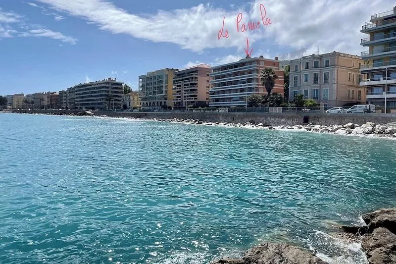 LE PAMELA facing the sea, exceptional view, private garden, private parking