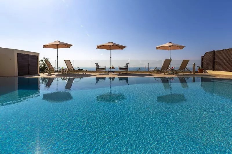 Villa Callista -  Modern Villa that sleeps 8 guests  in 4 bedrooms