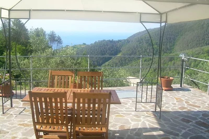Ariabuona 010037-LT-0285 terrace with sea view