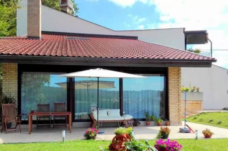 Nature view B&B is a small and cosy Bed and breakfast, not far from city centre
