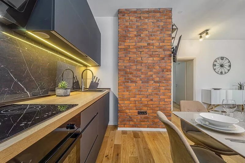 4*Flat in the Heart of the City, Onsite parking, Wifi