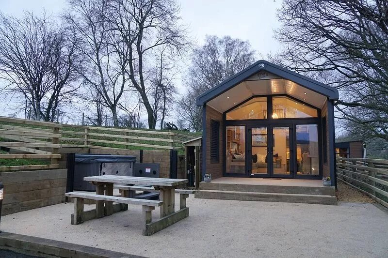 Oak Tree View -  Cabin Sleeping 6 guests  in 1 bedroom