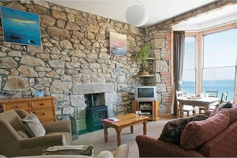 The Stones Luxury Apartment With Uninterrupted Sea Views and private Car parking
