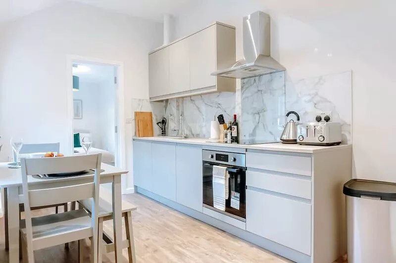 NEW Cozy 2 bed central apartment
