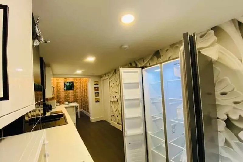 Townhouse PLUS * Lower Beth St Stoke - Superior Double Ensuite With TV