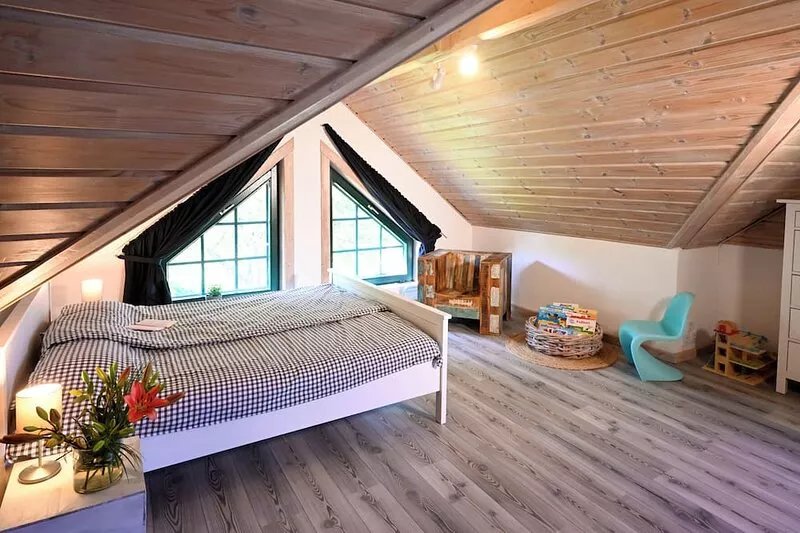 Family vacation in a cozy Swedish-style house with a spacious garden