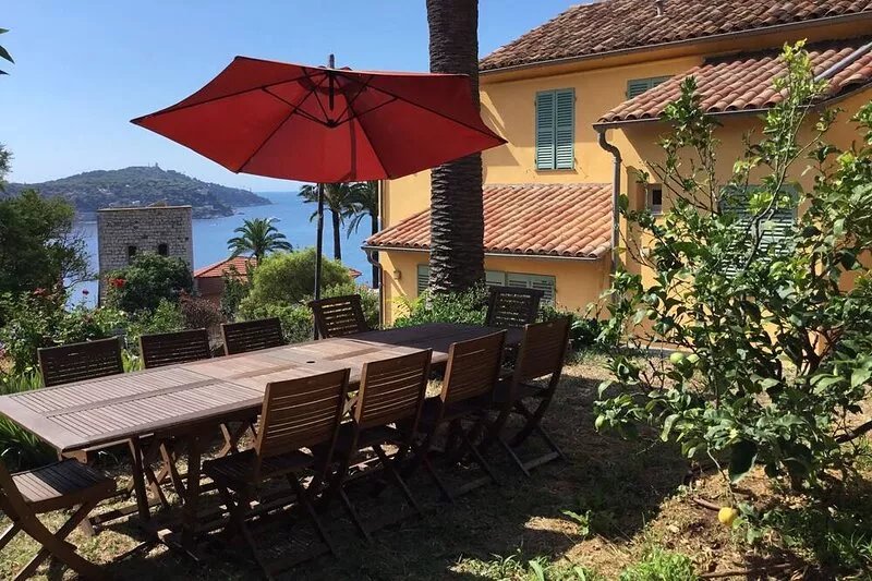 Beautiful  Provencal Villa Close To The Beach And Accommodation