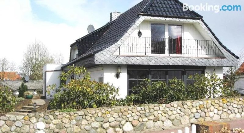 BUED _ Haus LEBART