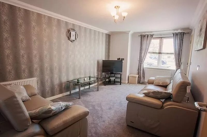 Beautiful village apartment with ff WiFi & parking