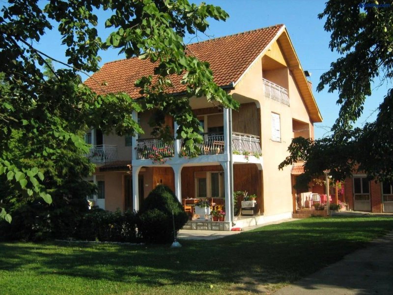 Apartments Domacinstvo Nikolic