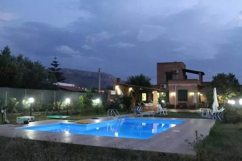 Cinisi: House / Villa - Cinisi House with garden
