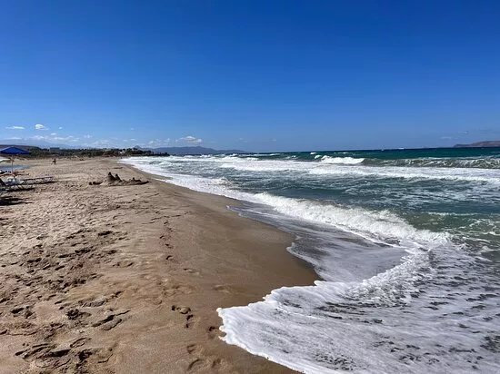 Aposelemi Beach