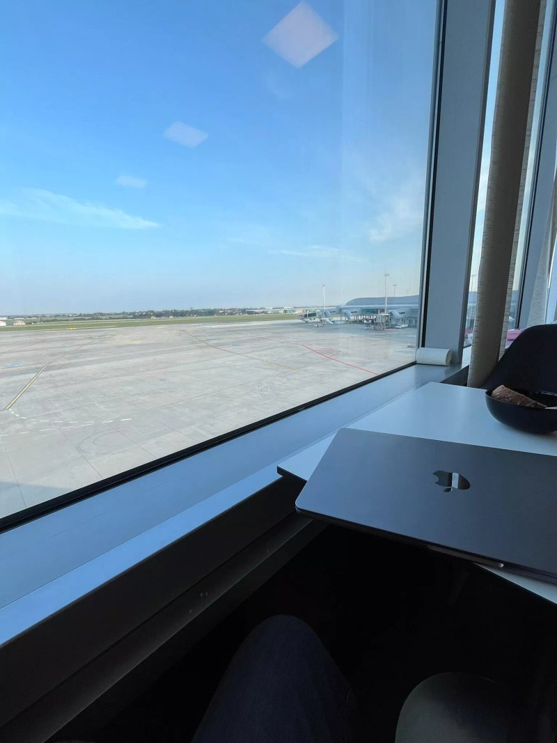 Mastercard Lounge - Vaclav Havel Airport - Terminal #1