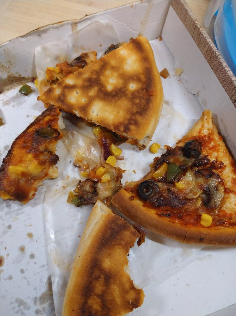 Hollytree Pizza And Kebab House