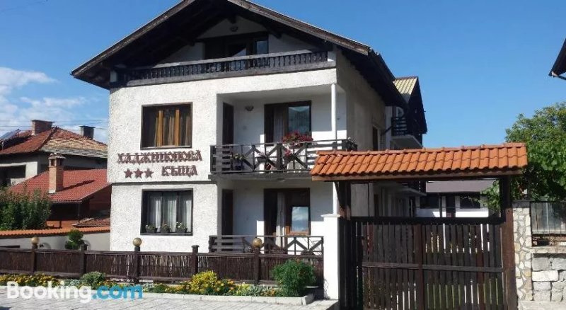 Hadjipopova Kashta Family Hotel