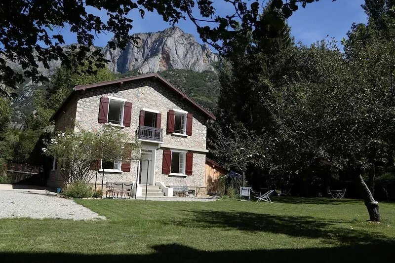 Villa Victoire - Charming house with garden - 10 people - 5 bedrooms - 3