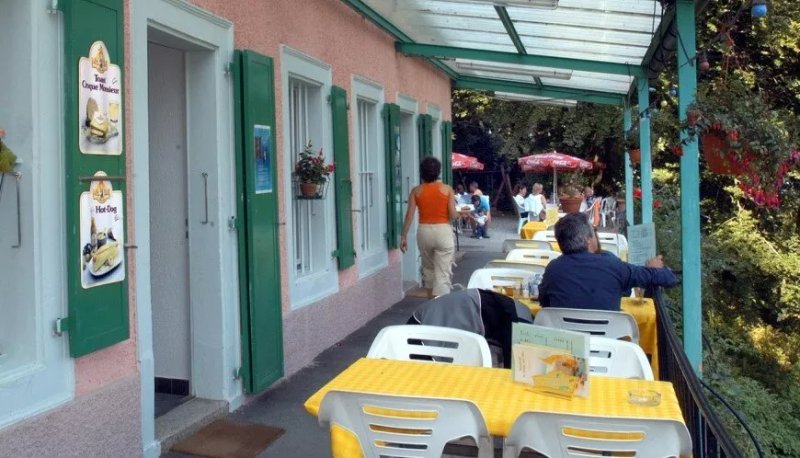 Cafe-restaurant Grotte Aux Fees