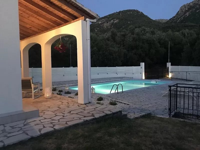 Fedrita: mountain-sea views/private pool/wi-fi/ac/bbq/2 km to the beach.