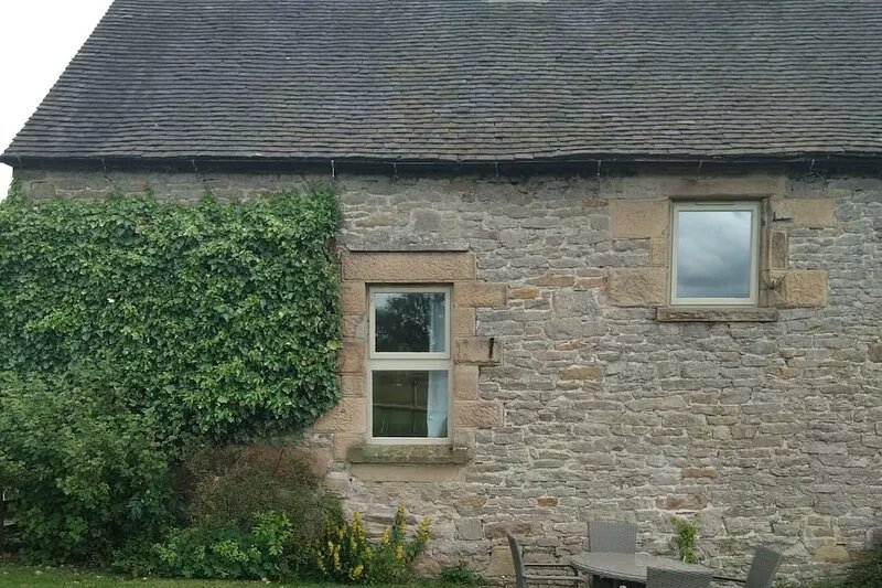 Cosy Barn in The Peak District National Park - ideal for walkers. Dog friendly .