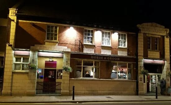 Horse & Groom