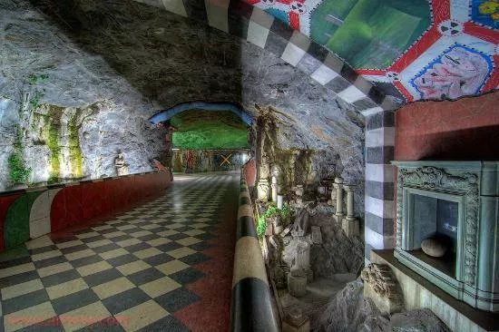 Guided Art Tours in the Stockholm Metro