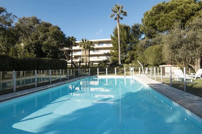 LA PALMERAIE Apartment in residence with swimming pool 500 metres from the beach