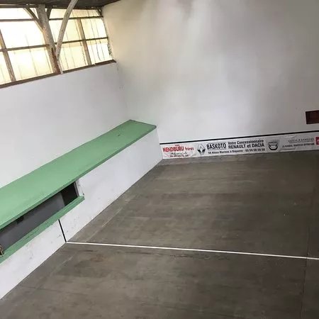 Le trinquet Saint-Andre