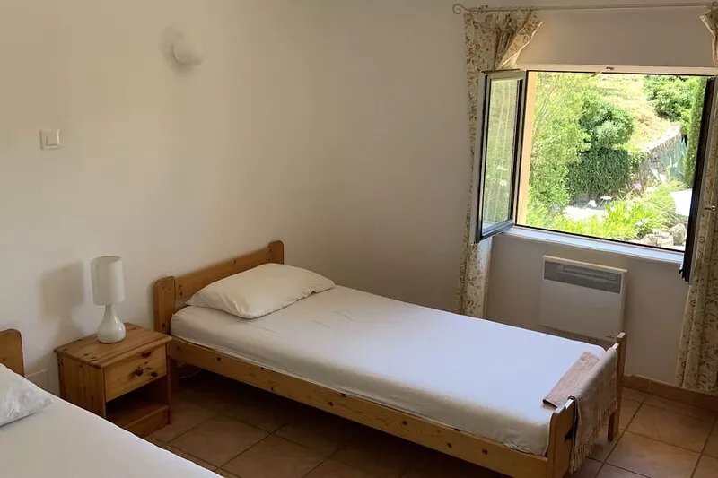 Idyllic villa just outside the picturesque village of Claviers