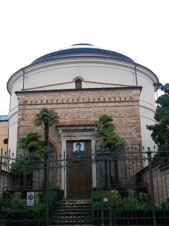 Chiesa della Sacra Famiglia
