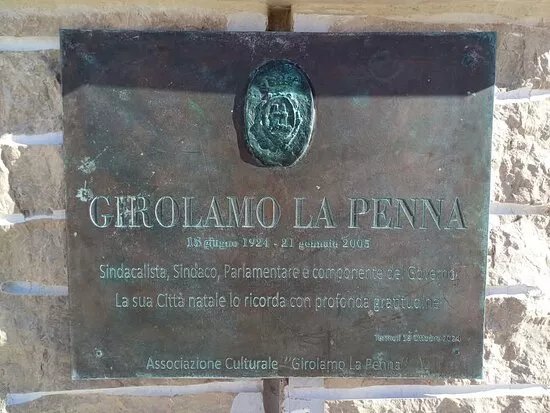 Monumento A Girolamo La Penna