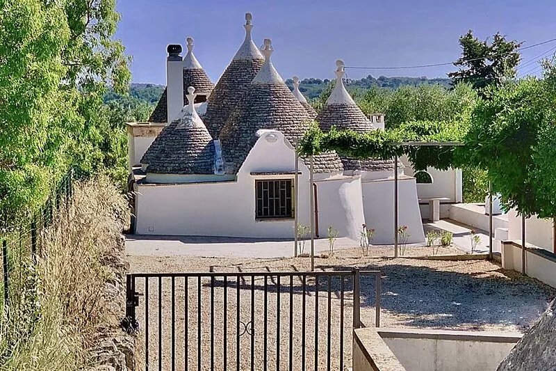 Trullo with WiFi + private pool in Puglia countryside - 10 mins, Martina Franca
