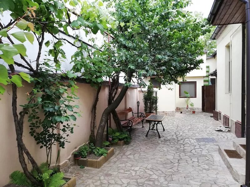 Free WiFi, Airport shuttle, Family rooms, Non-smoking rooms, 24-hour front desk