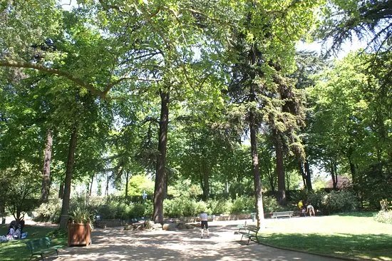 Square des Poetes