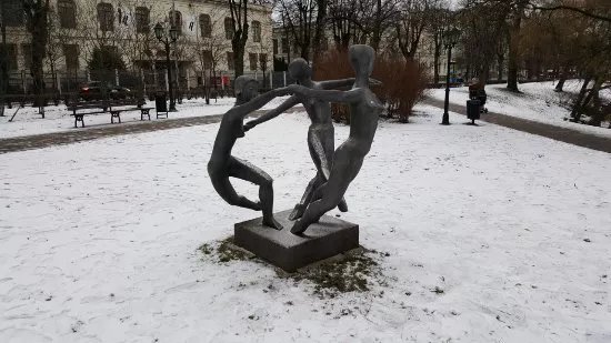 Sculpture "Peace Dance"